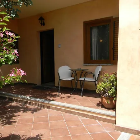 Relais Fenicottero Rosa Летний дом