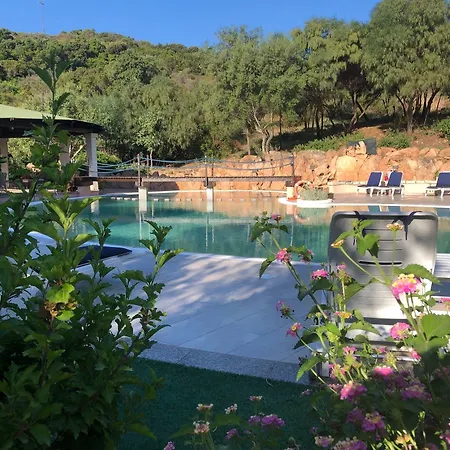 Casa rural Relais Fenicottero Rosa Loiri Porto San Paolo