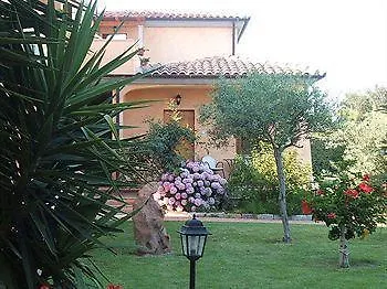 Relais Fenicottero Rosa * Porto Taverna
