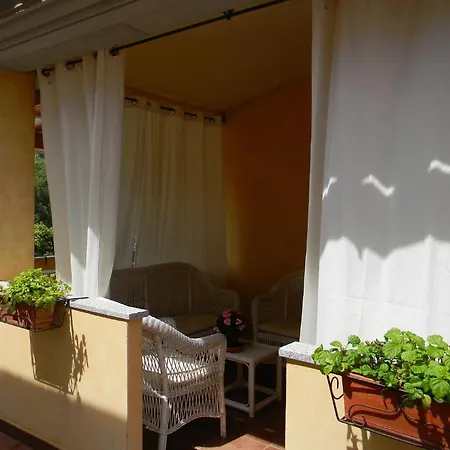 Relais Fenicottero Rosa Landhaus Porto Taverna