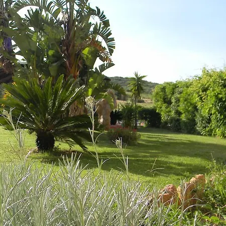 Relais Fenicottero Rosa * Porto Taverna