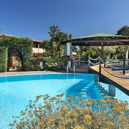 Relais Fenicottero Rosa Hétvégi ház Porto San Paolo